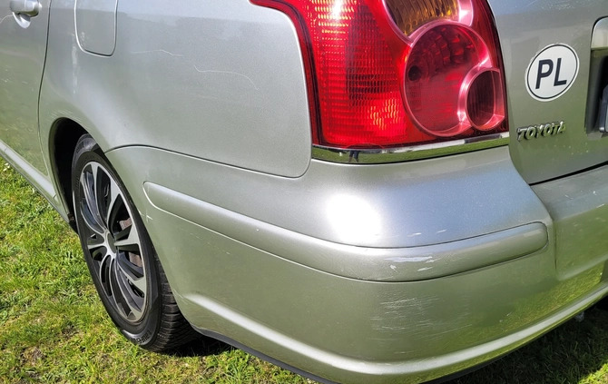 Toyota Avensis cena 8050 przebieg: 292000, rok produkcji 2003 z Warszawa małe 121